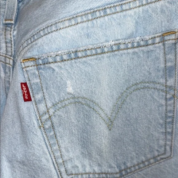 Levi's Women’s 501 Skinny Light Denim Jeans - Picture 13 of 13